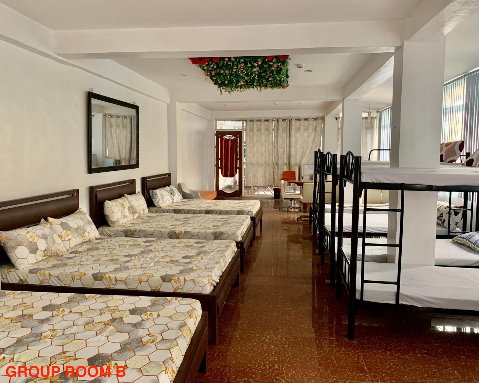 Hana Natsu Resorts Beach & Hotel Morong  Exterior photo